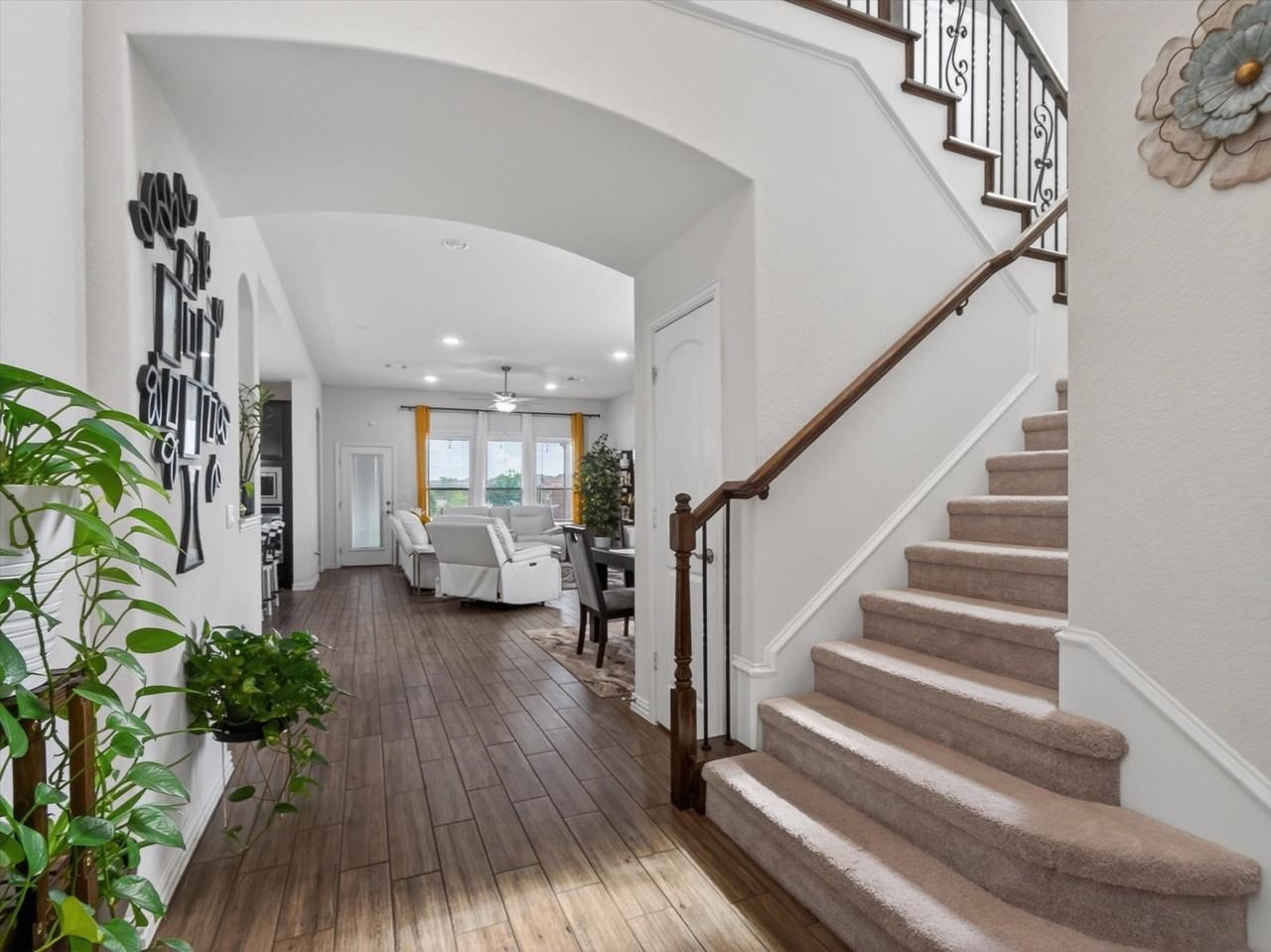636 Corner Post Path - Photo 3 of 40
