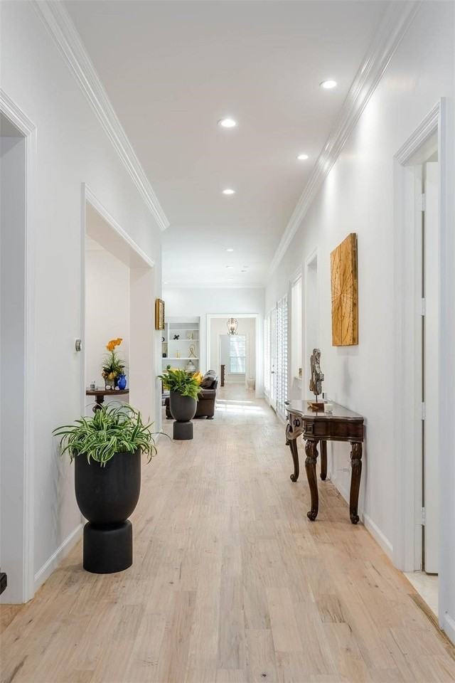 11712 Forest Ct - Photo 5 of 31