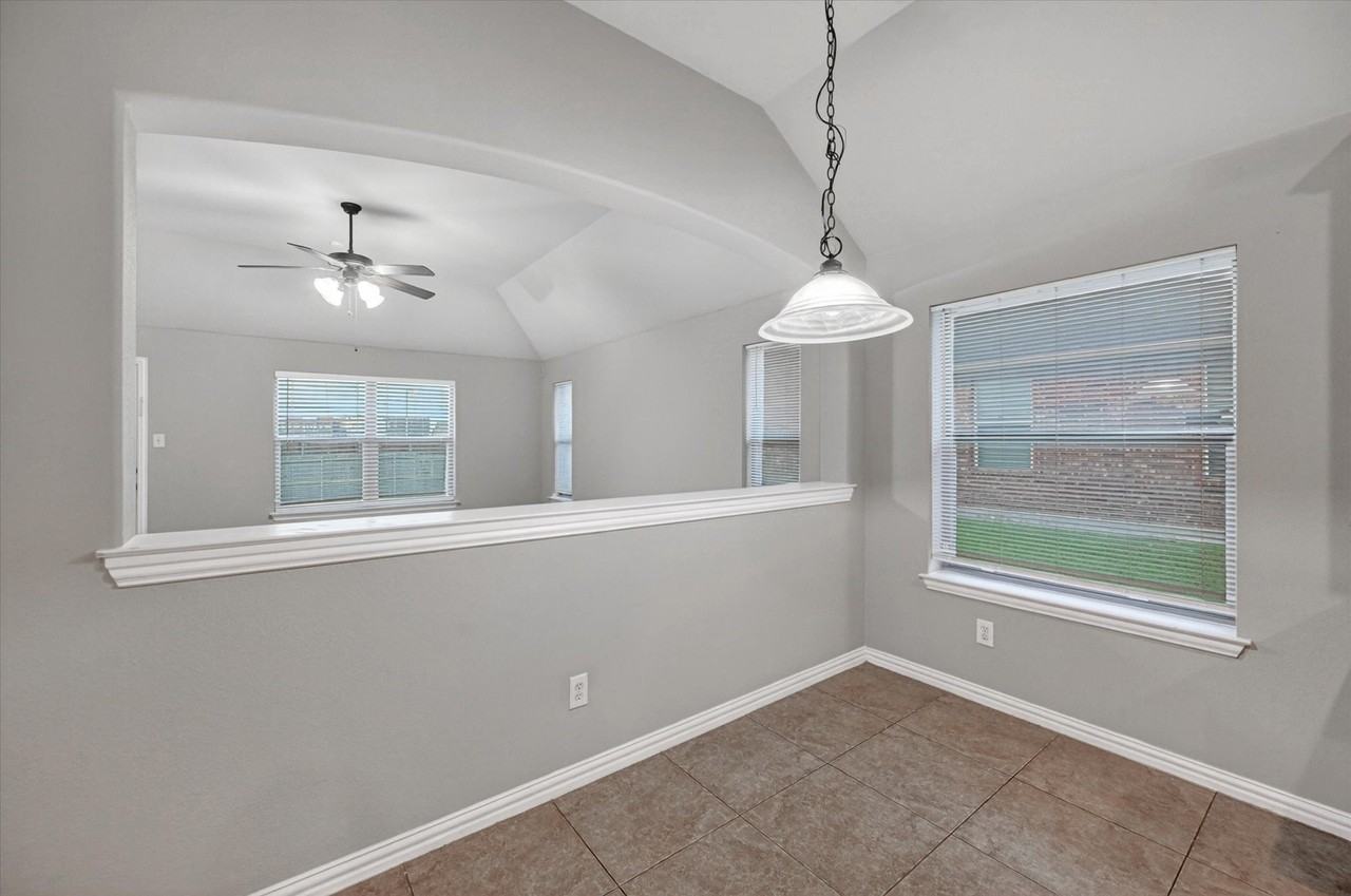 8204 Tierra Del Sol Rd - Photo 7 of 18