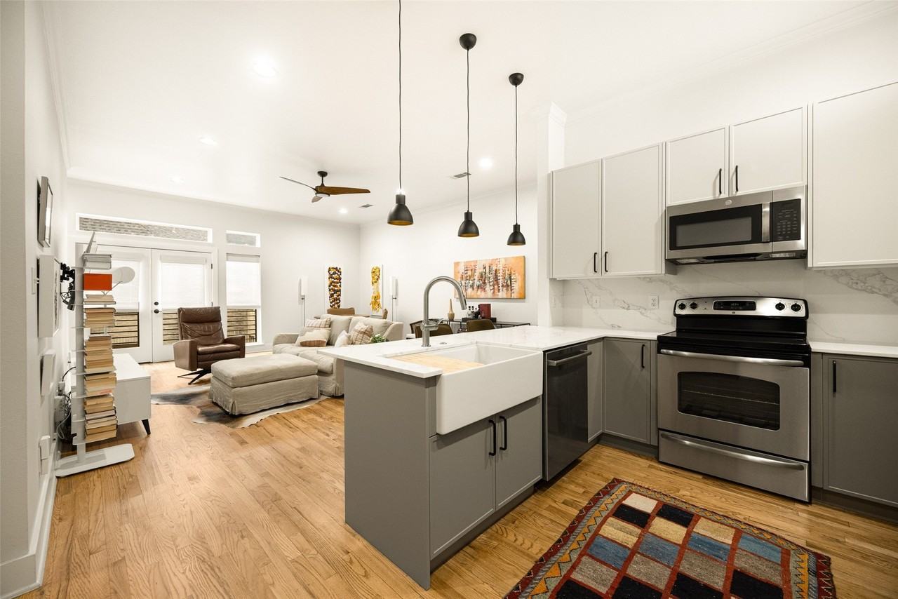 5711 Ross Ave #6 - Photo 5 of 23