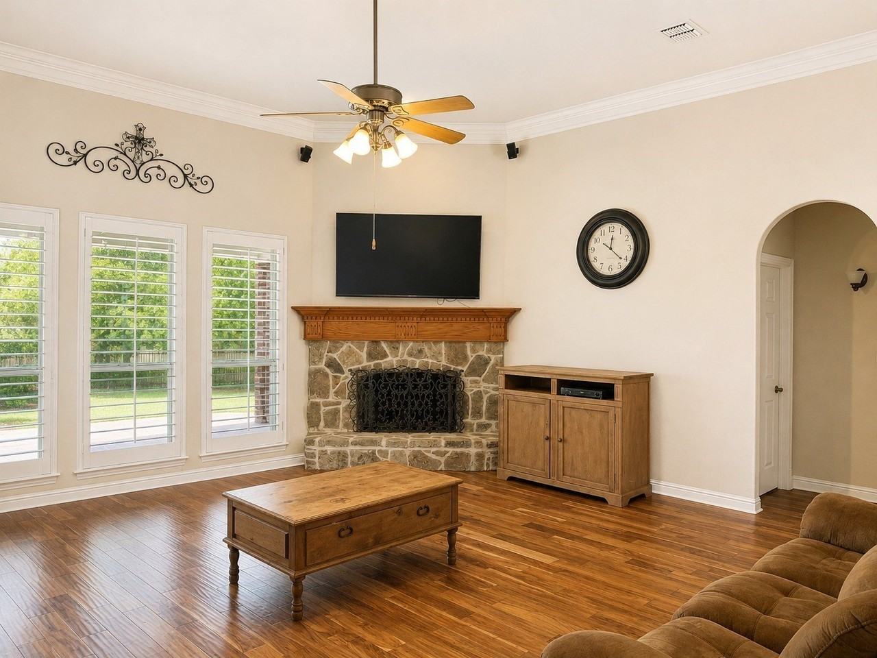 253 S Natural Springs Ln - Photo 3 of 18