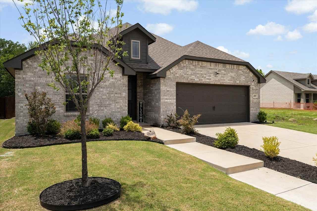 4005 Bailey Way - Photo 3 of 28