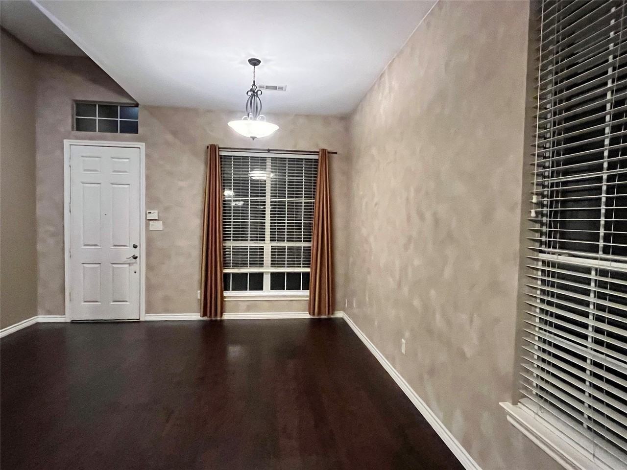 5313 Stone Brooke Xing - Photo 5 of 27