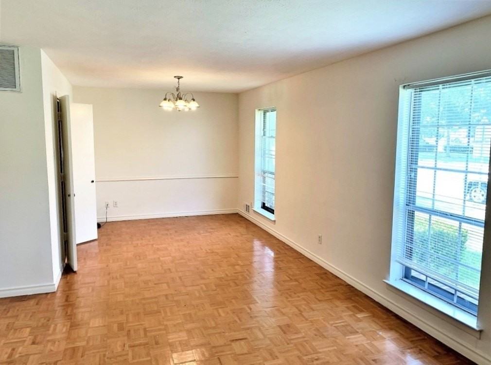 3910 Bucknell Dr - Photo 3 of 24