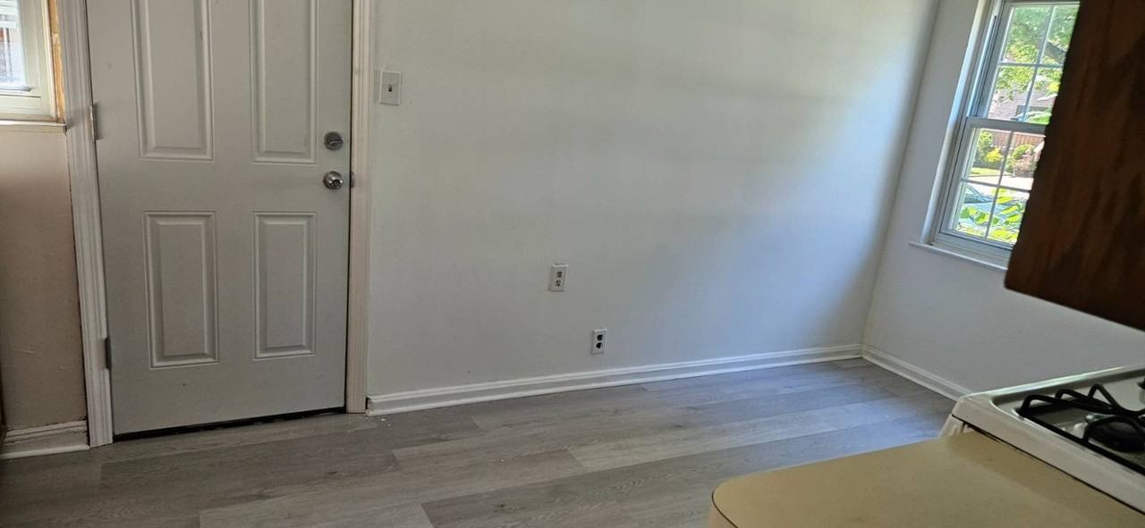184 64th St - Photo 4 of 14