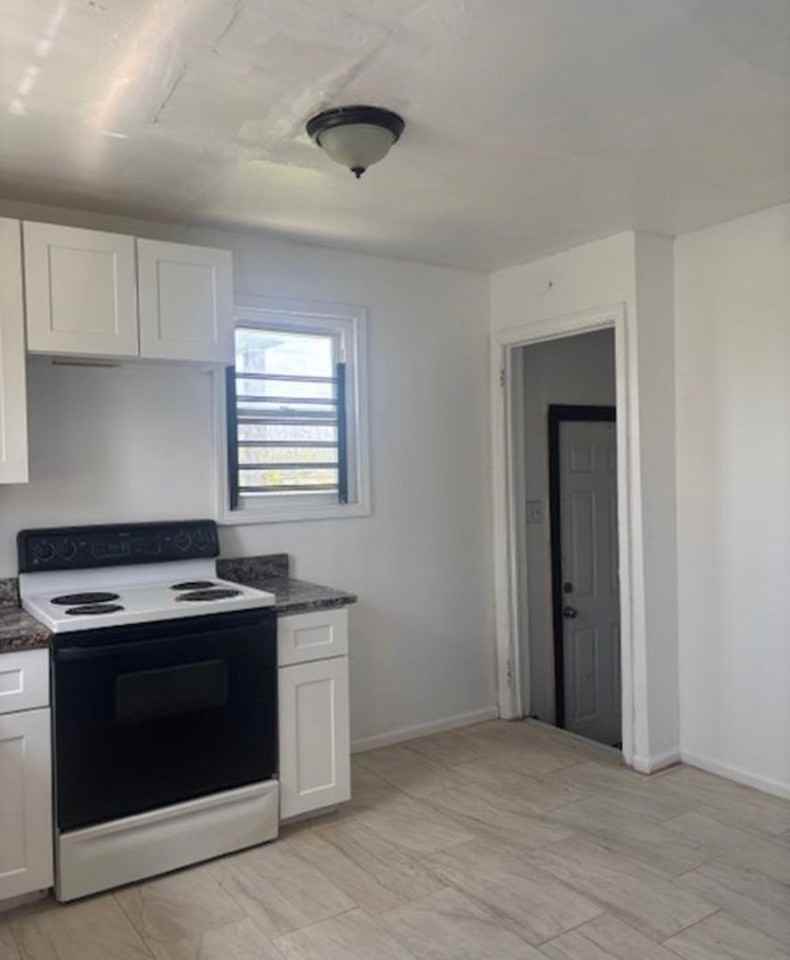 3295 Monterey St - Photo 6 of 12
