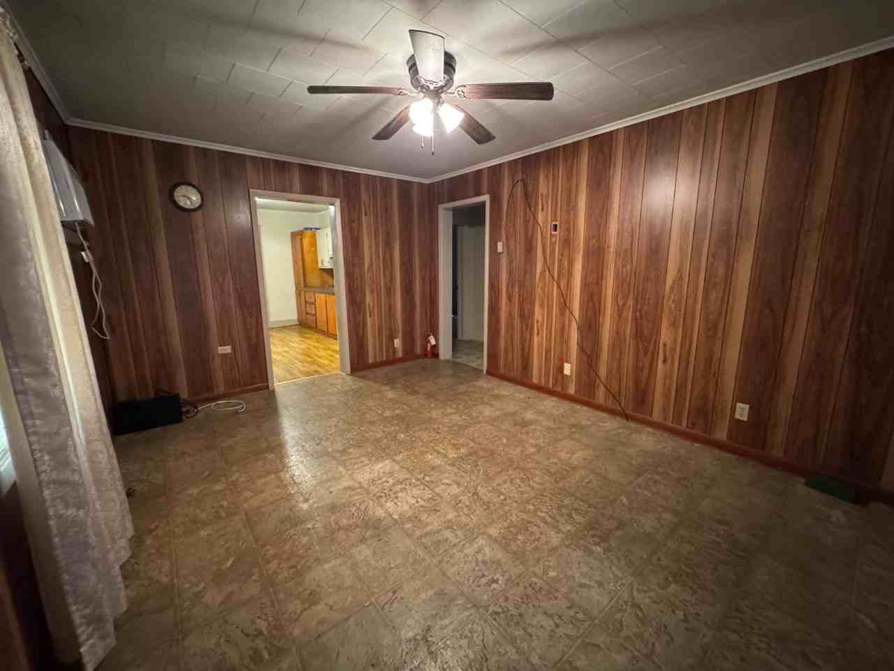 529 Terrebonne St - Photo 4 of 19