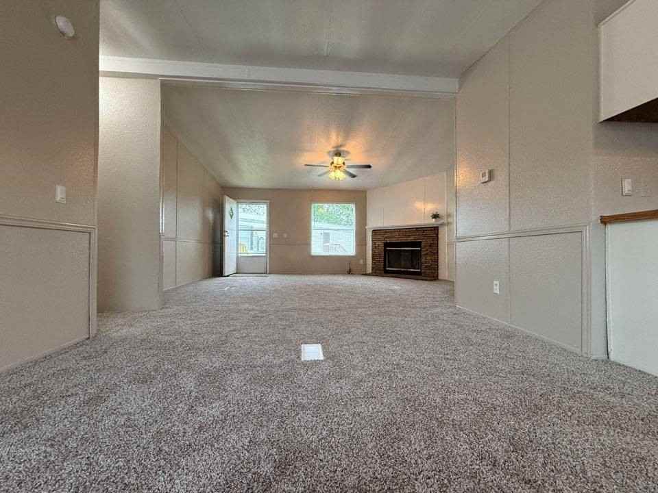 2318 Charlotte Dr - Photo 2 of 10