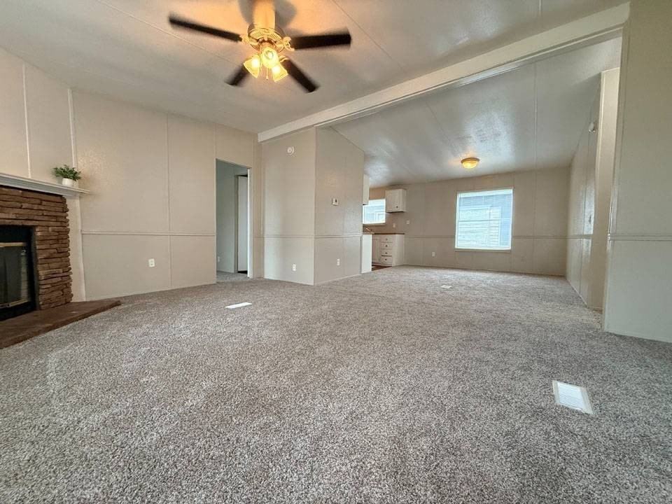 2318 Charlotte Dr - Photo 3 of 10