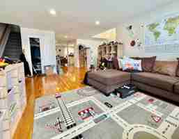 featured image of 15 Daniella Ct