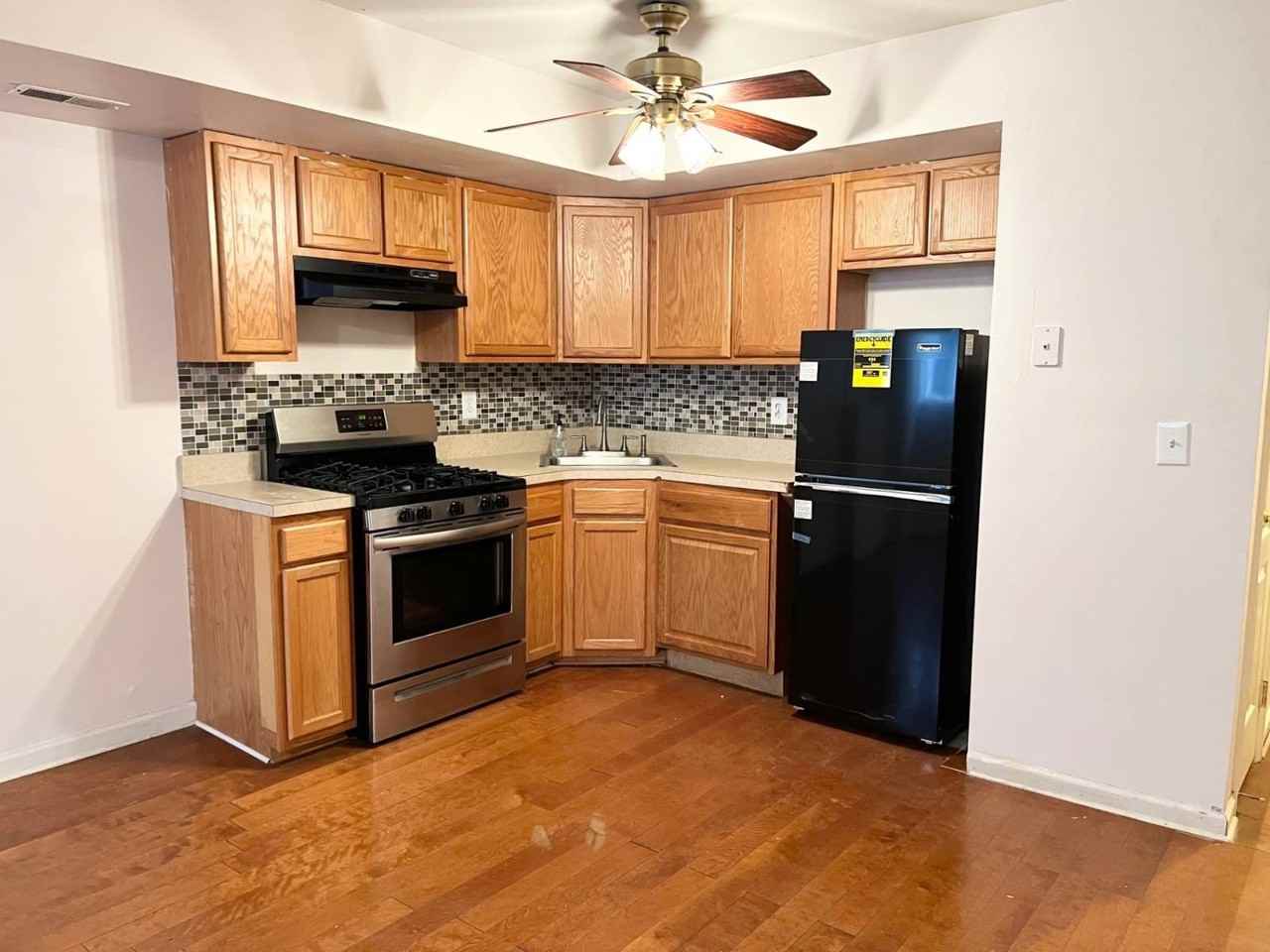 35 Chesterfield Ln #1 - Photo 2 of 10