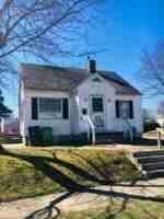featured image of 929 Devine St