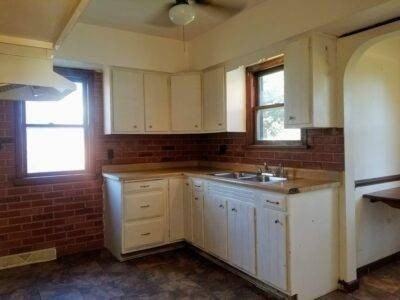 929 Devine St - Photo 3 of 6