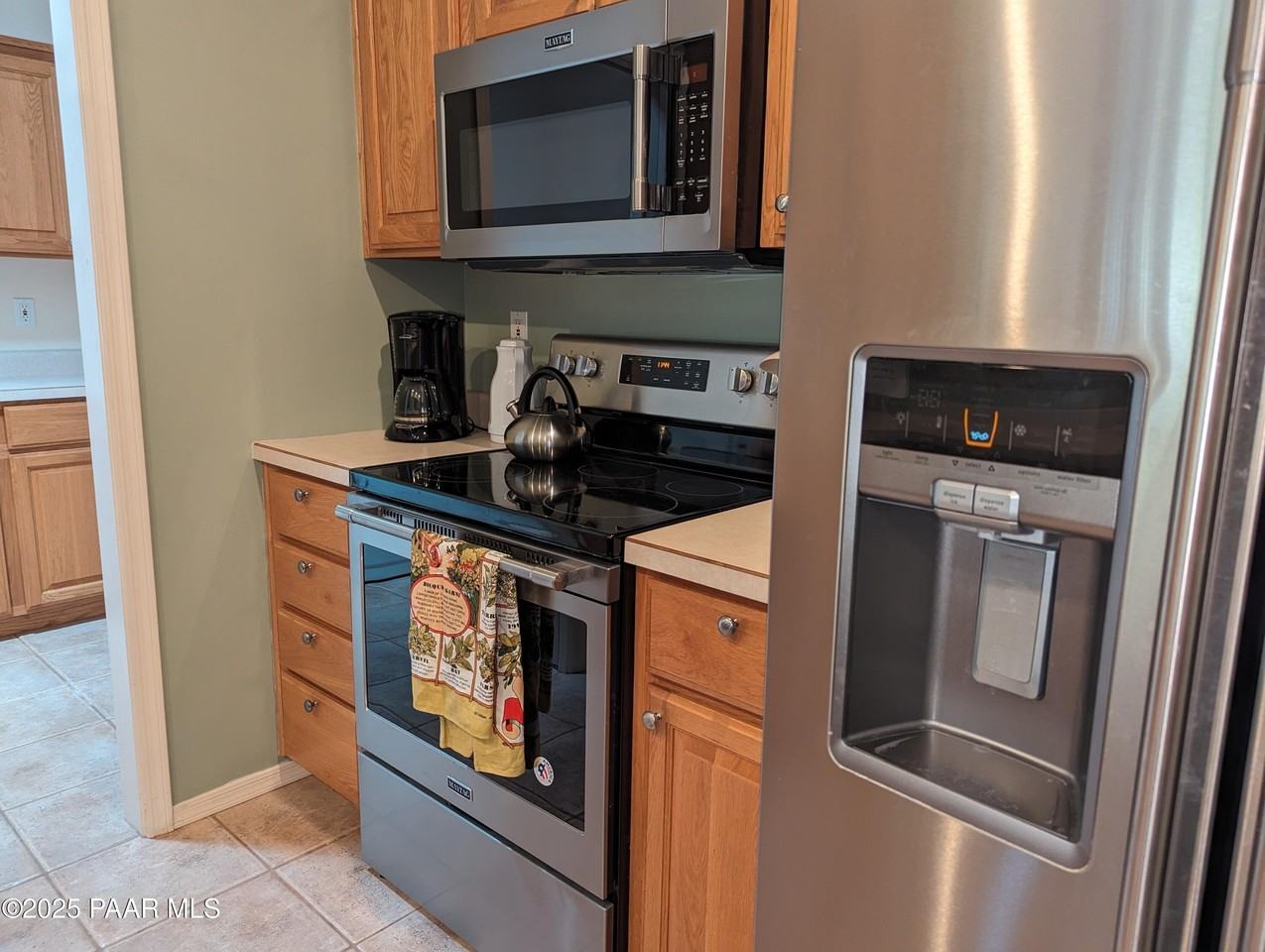 2365 Sequoia Dr - Photo 5 of 17