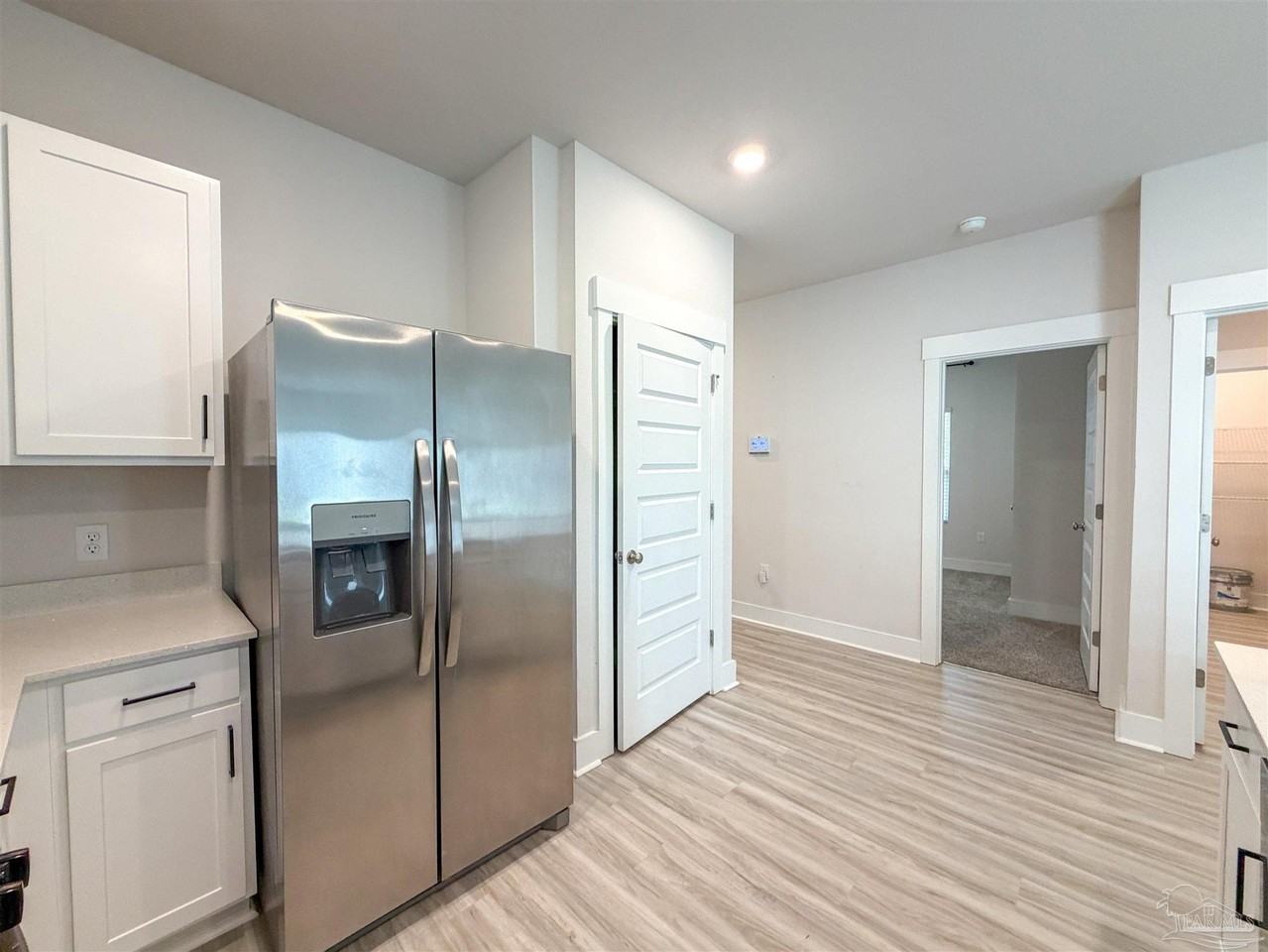 9899 Starling Dr - Photo 6 of 29