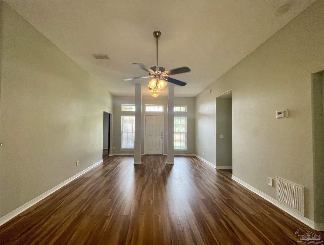 7747 Fenwick St - Photo 3 of 30