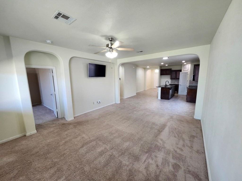 6406 Hall Of Fame Blvd - Photo 4 of 45