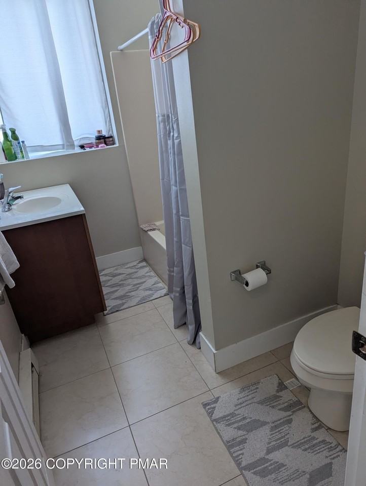 300 Wilkes Barre St #8 - Photo 4 of 11