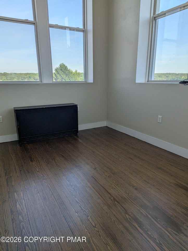 300 Wilkes Barre St #8 - Photo 7 of 11
