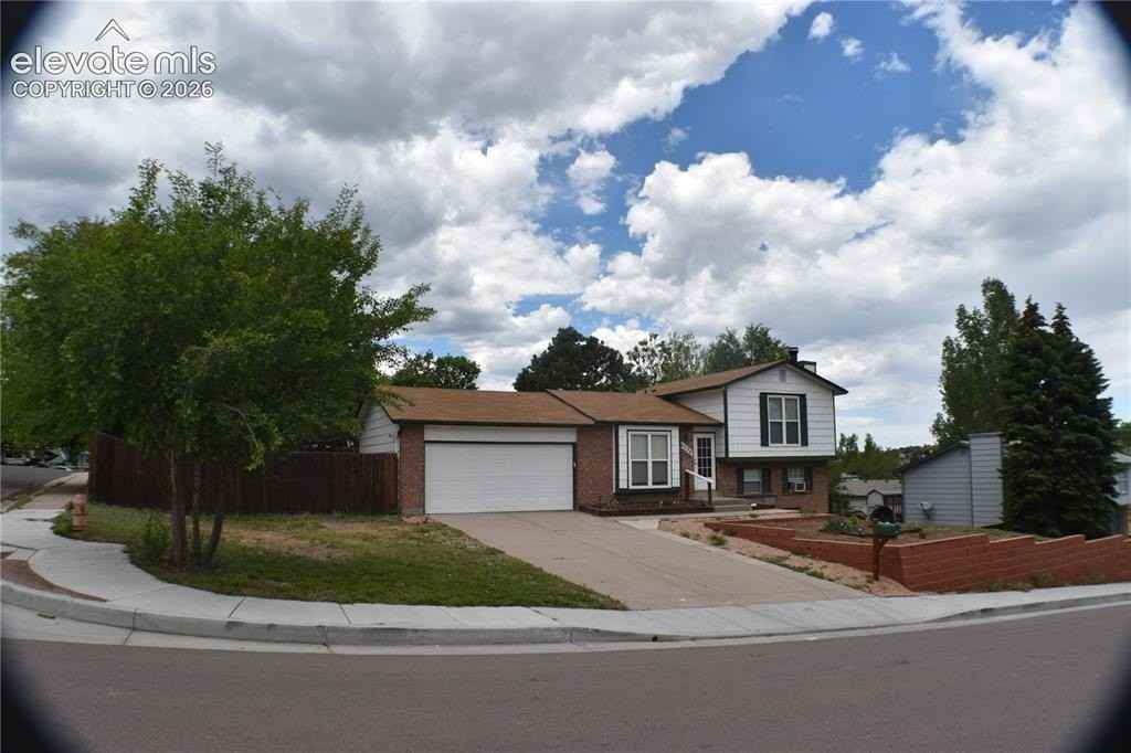 6520 Flintridge Dr - Photo 2 of 25