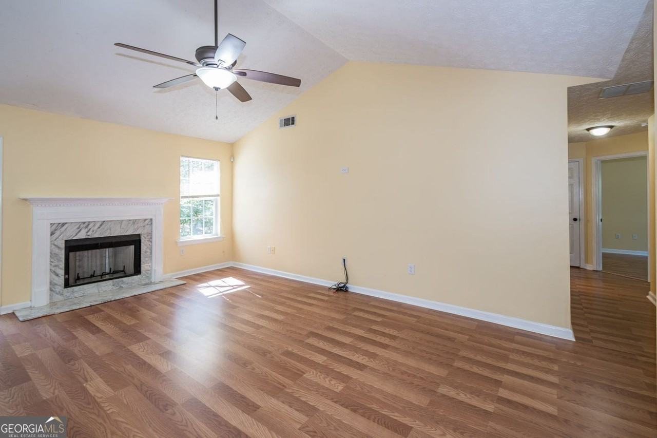 118 Jimmy Reynolds Dr - Photo 6 of 27