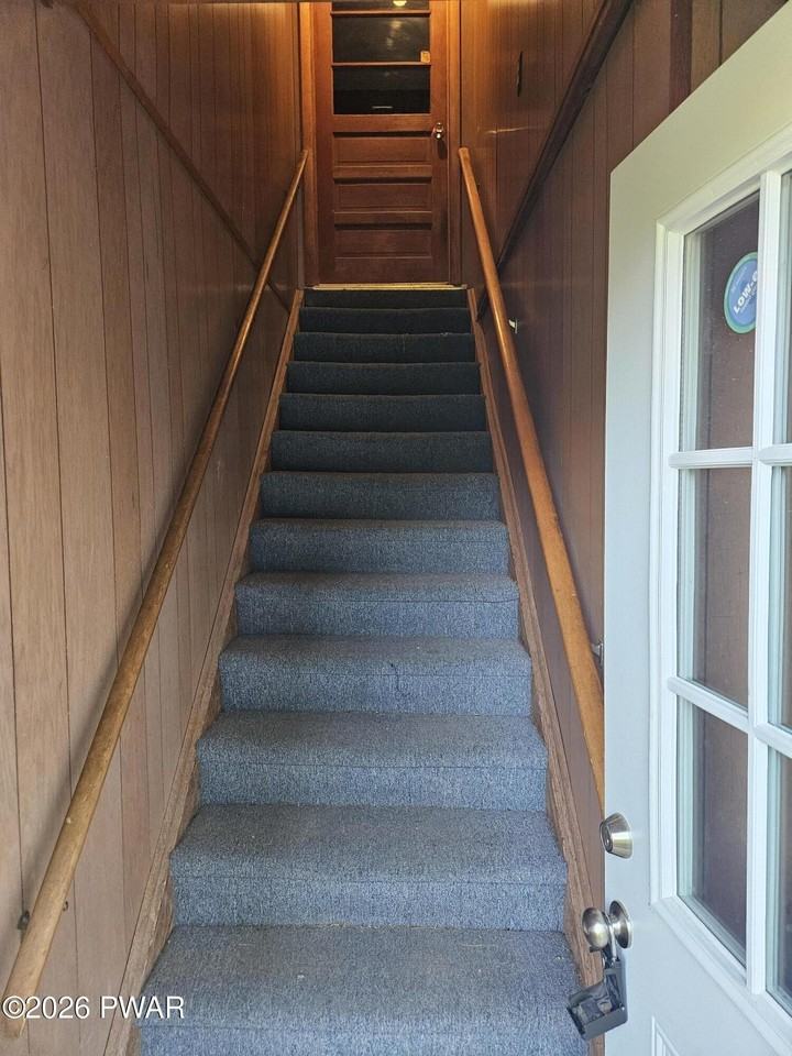 106 Schields Ln - Photo 3 of 12