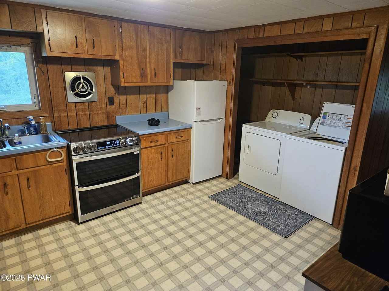 106 Schields Ln - Photo 4 of 12