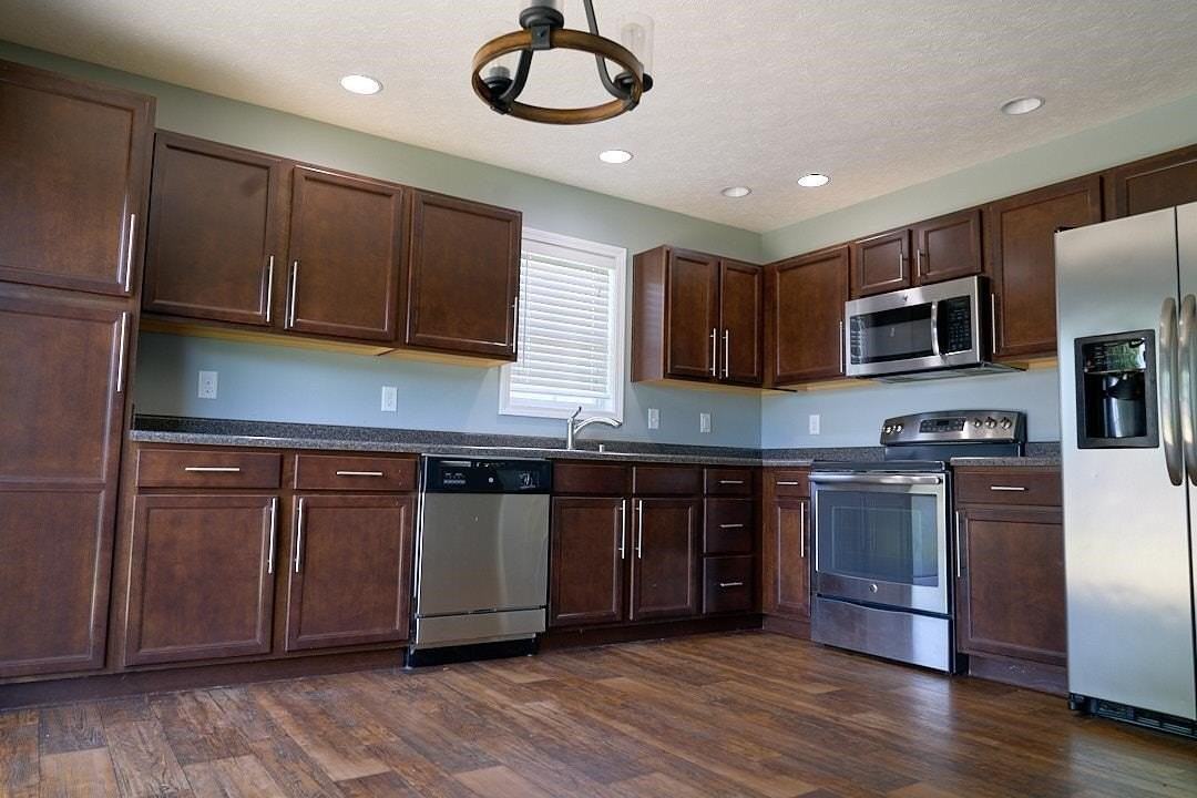 1203 Chicory Way - Photo 2 of 6