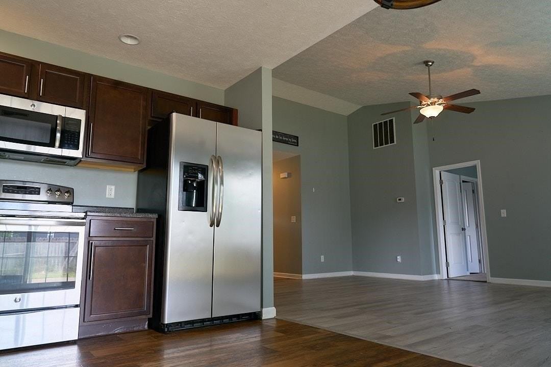 1203 Chicory Way - Photo 3 of 6