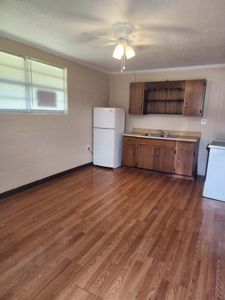 174 Marina Dr Nw - Photo 3 of 8