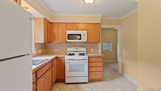 23773 Hazelwood Ave - Photo 6 of 13