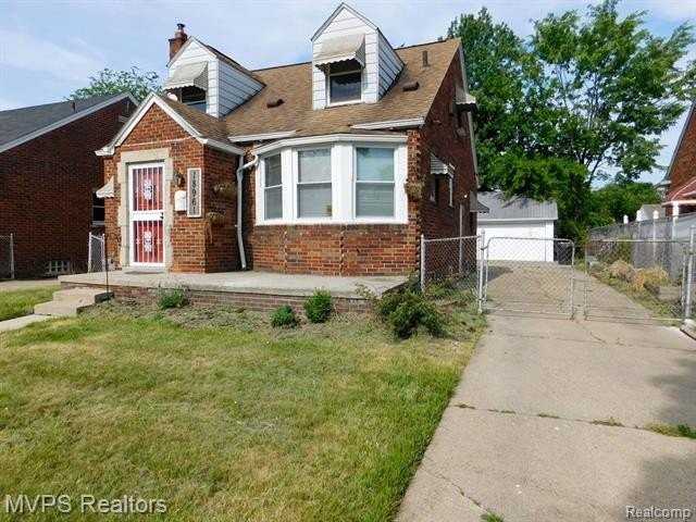 18961 Teppert St - Photo 2 of 15