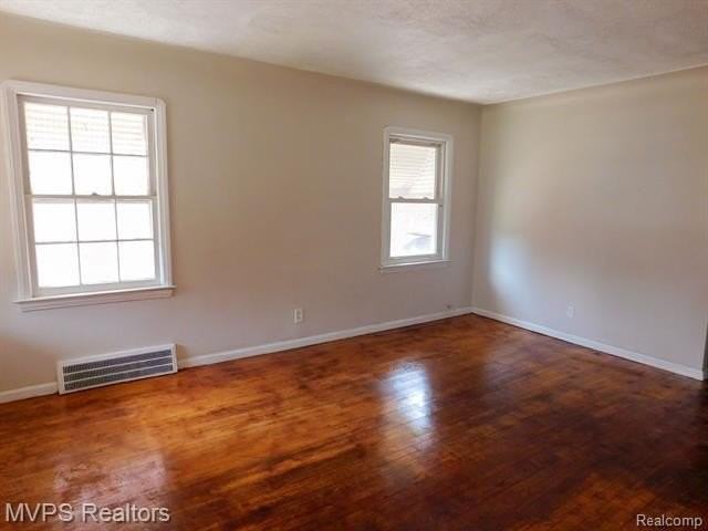 18961 Teppert St - Photo 3 of 15
