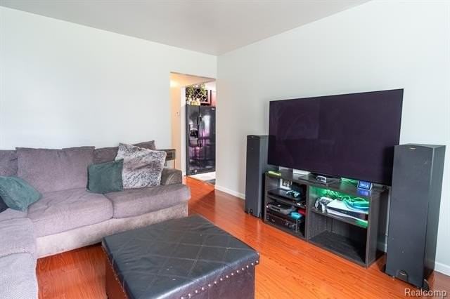 23400 Reynolds Ave - Photo 5 of 28