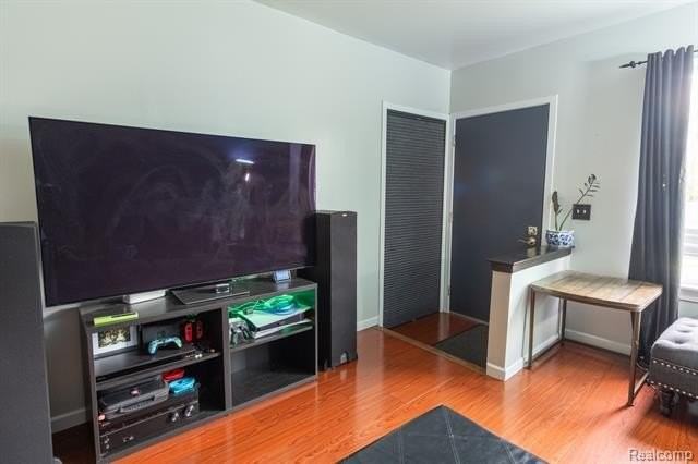 23400 Reynolds Ave - Photo 6 of 28