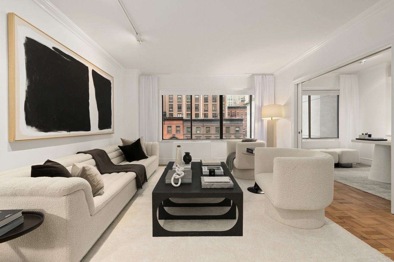 900 Park Ave #5E - Photo 2 of 11
