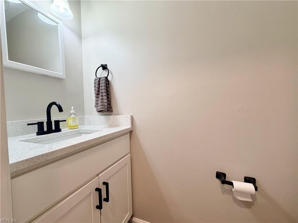 326 Harrier St - Photo 6 of 29