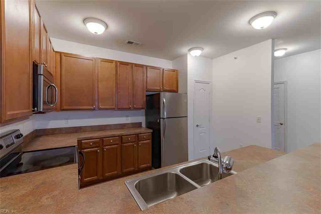 5212 Nuthall Dr #103 - Photo 7 of 30