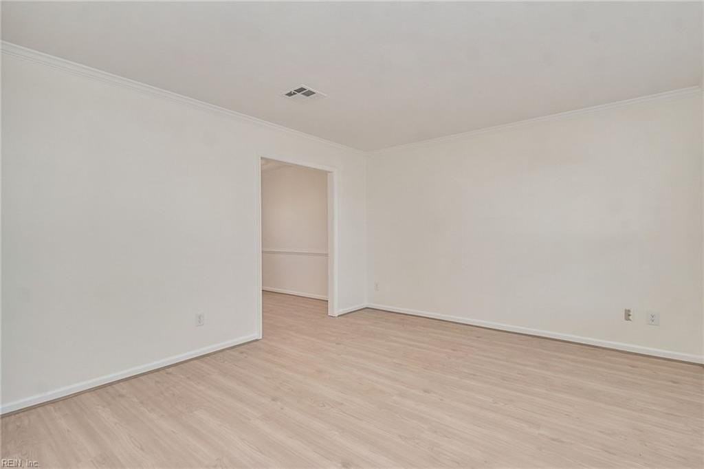1221 Garth Ct - Photo 3 of 20