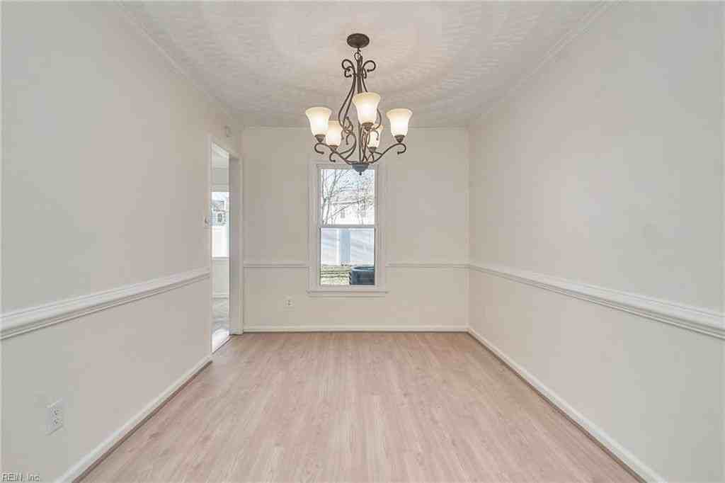 1221 Garth Ct - Photo 5 of 20