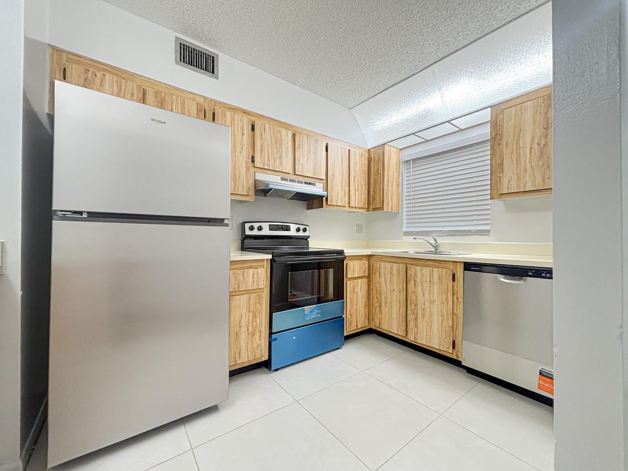 8502 Nw 35th Ct #8508 - Photo 4 of 18