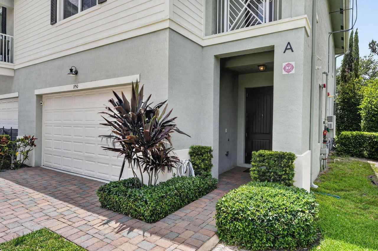1950 Juno Landing Ln - Photo 6 of 50