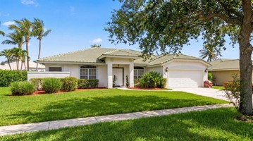 featured image of 106 Fernwood Cres