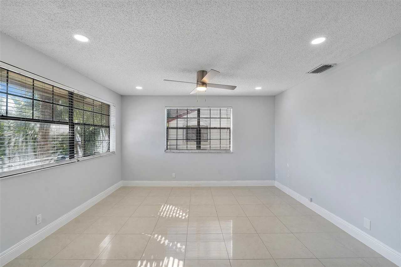 2854 Coral Springs Dr #2854 - Photo 6 of 13