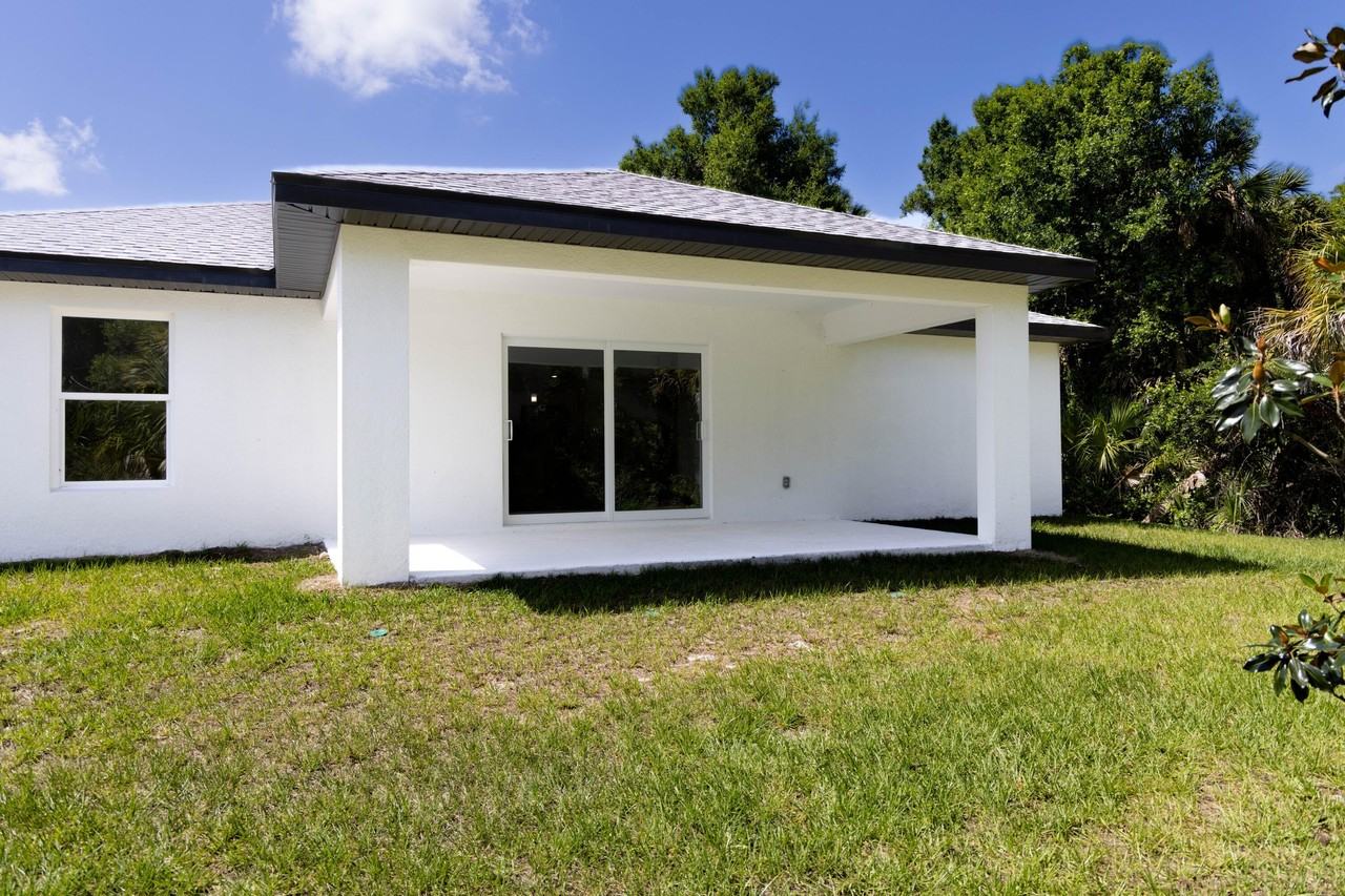 4696 April Ave - Photo 4 of 30