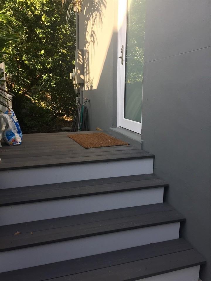 1307 Sw 18th Ct - Photo 2 of 11