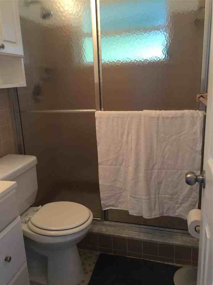 1307 Sw 18th Ct - Photo 4 of 11