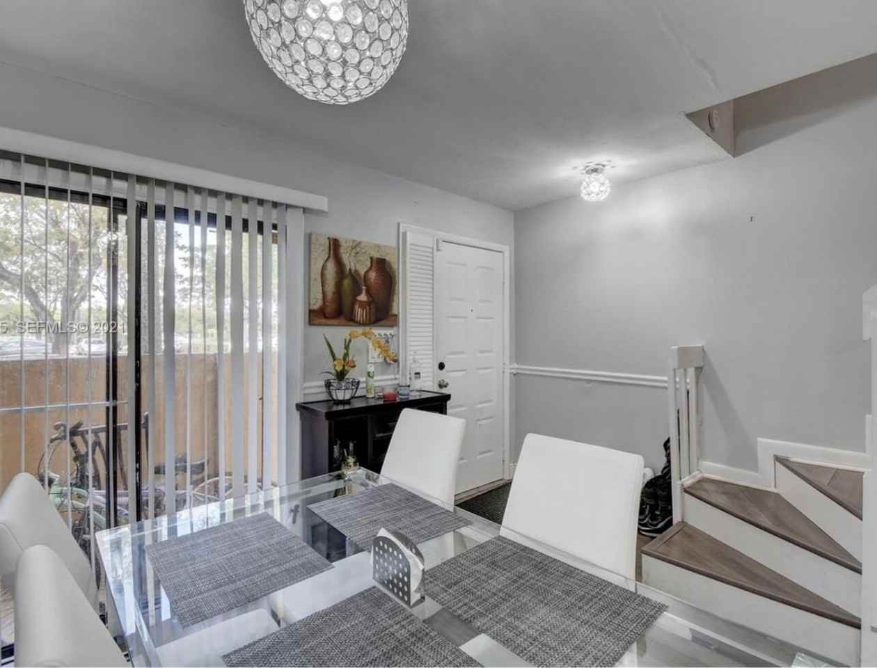 9270 Nw 40th St - Photo 4 of 20