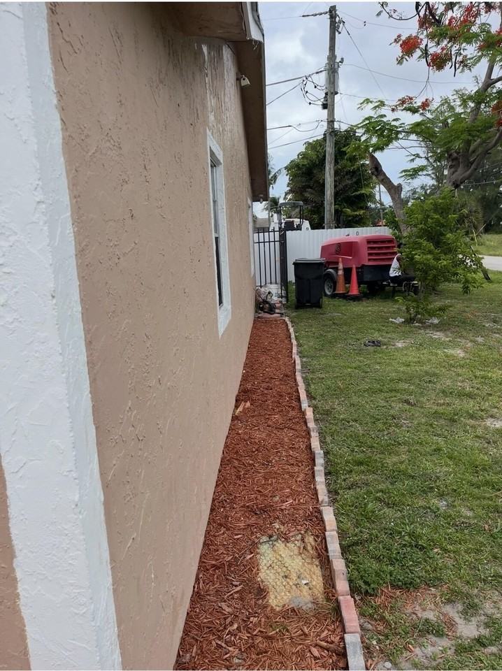 4575 Curtis Ave - Photo 4 of 6