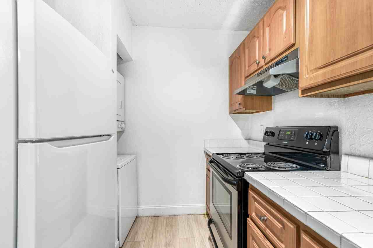 2646 Riverside Dr #2646 - Photo 7 of 18